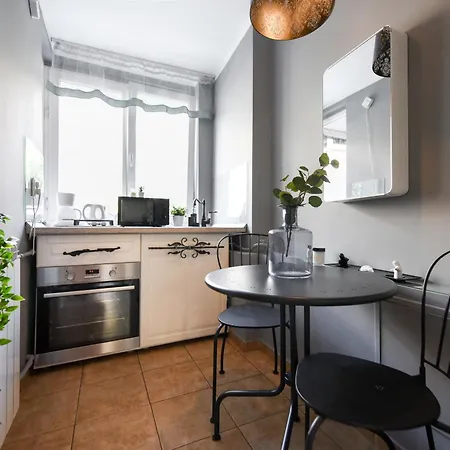 Urban Retreat - Central With Cozy Charm דירה בוקרשט