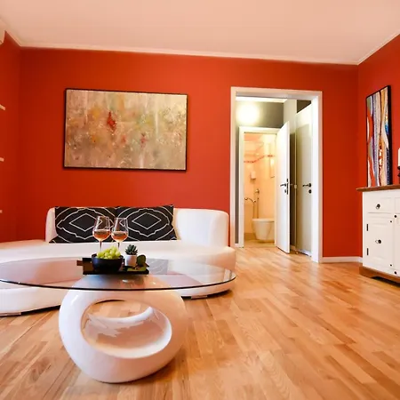 דירה Urban Retreat - Central With Cozy Charm *